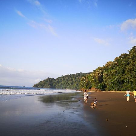 Safio. Una Casa En El Paraiso. Nuqui Luaran gambar