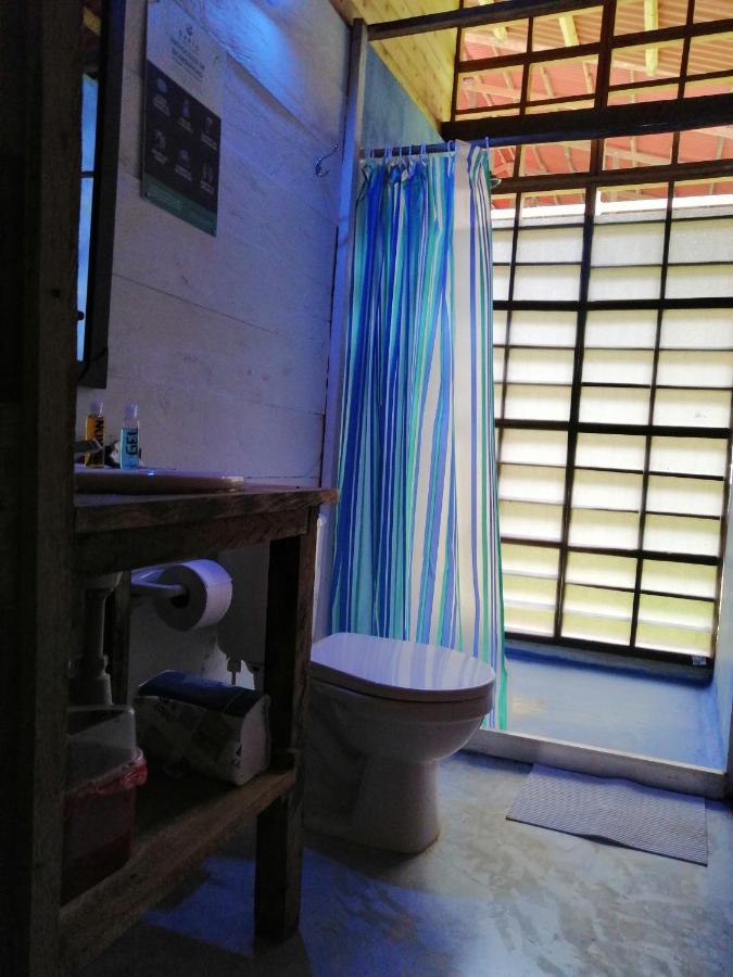 Safio. Una Casa En El Paraiso. Nuqui Luaran gambar